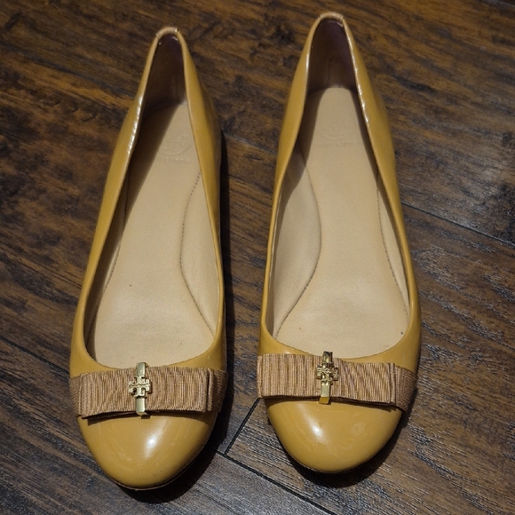 Tory Burch Shoes - Tory Burch Mustard Yellow Patent Bow Ballet Flats
